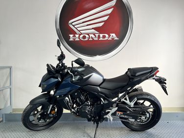 cb750-blau-1.jpeg
