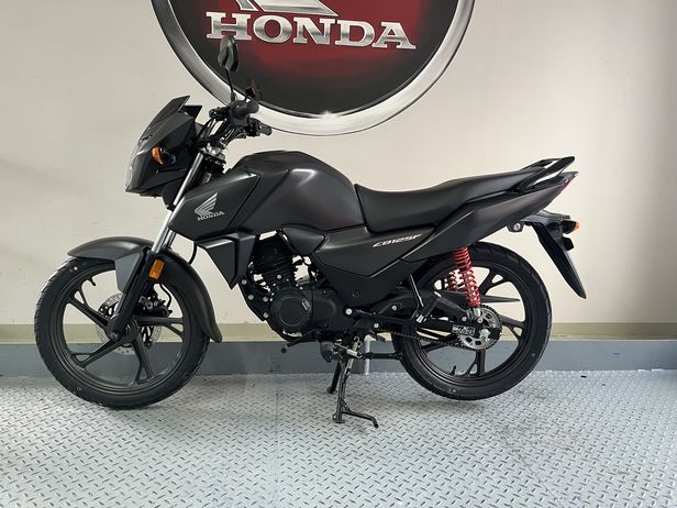 cbf125-schw-1.jpg