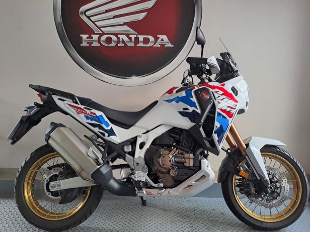 CRF1100D4-1.jpg