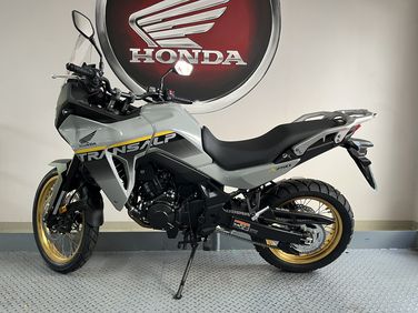 xl750-grau-1.jpeg