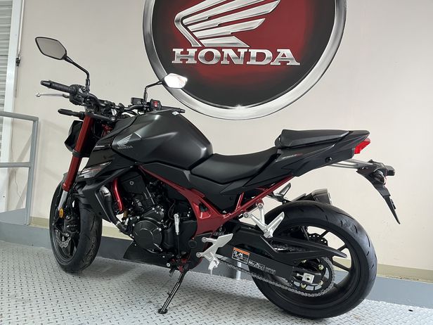 cb750rac-schw-1.jpeg