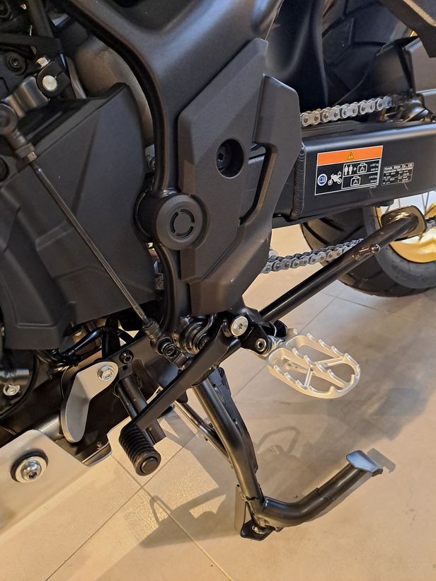 xl750-grau-4.jpg