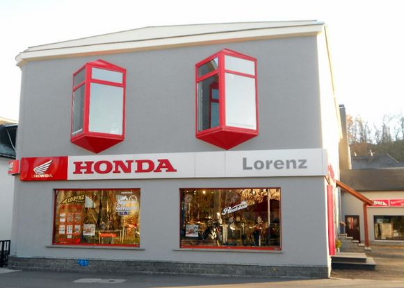 Hausfront_NEU.JPG