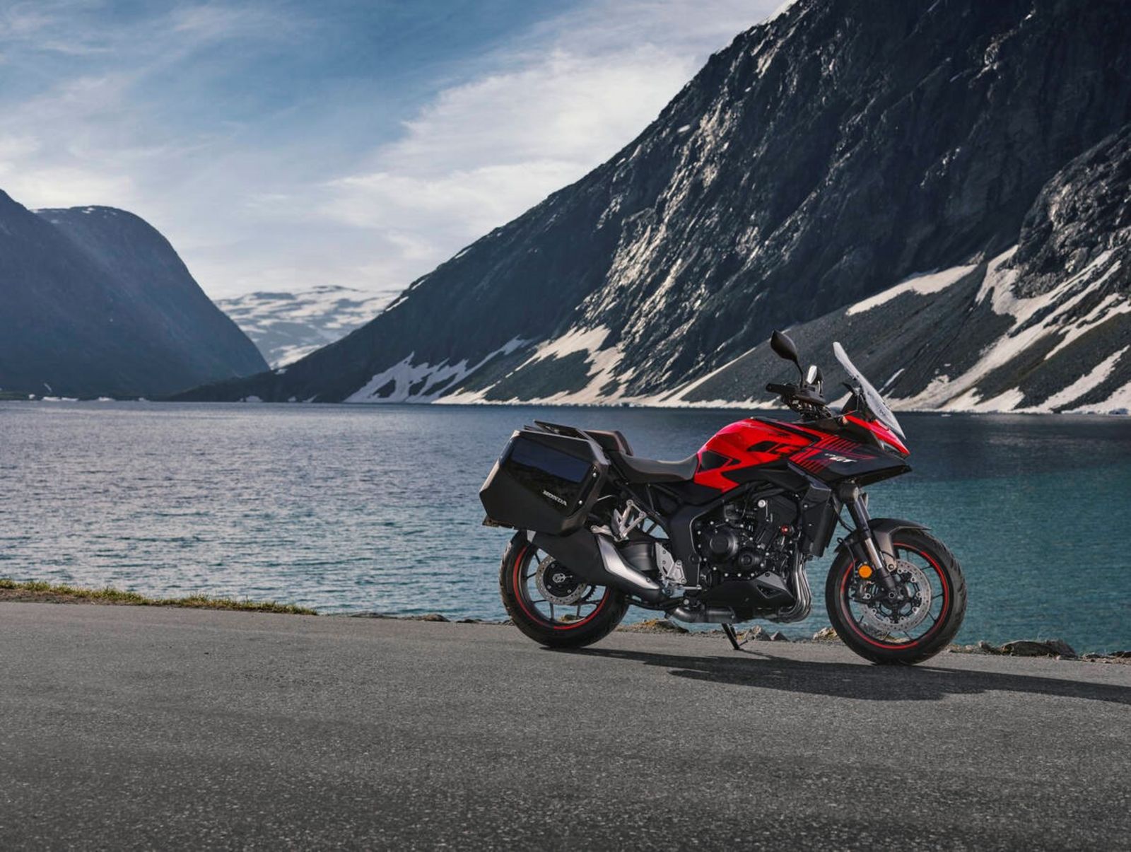 CB1000GT-natur.jpg