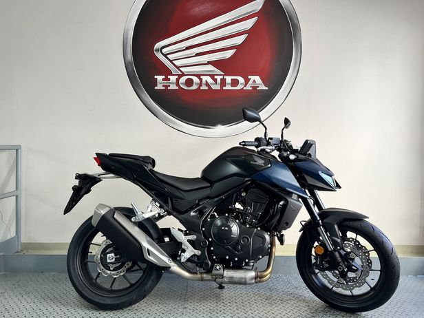 cb750-blau-2.jpeg