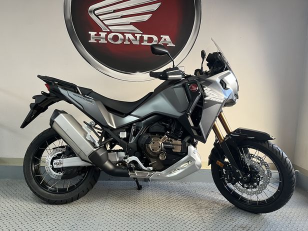 CRF1100D4-schw-3.jpg