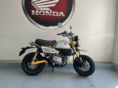 z125-gelb-2.jpeg