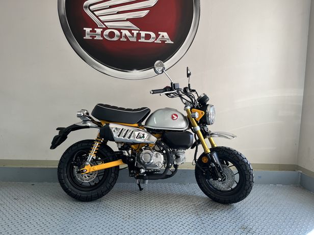 z125-gelb-2.jpeg