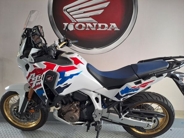 CRF1100D4-2.jpg